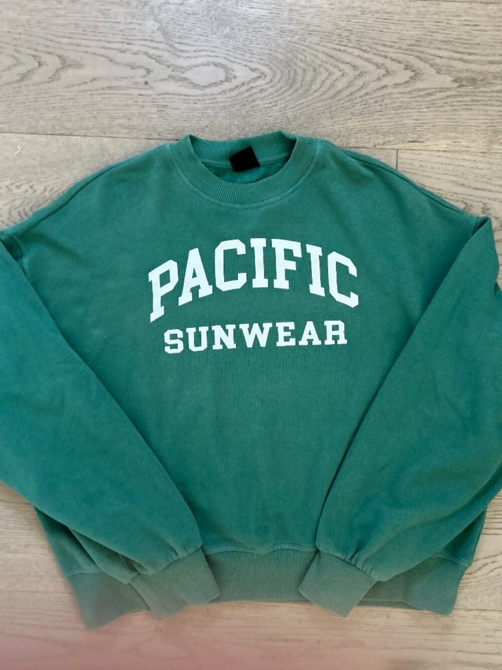 Pacific Sunwear PacSun Green Graphic Crewneck Sweatshirt Women's XS Oversized